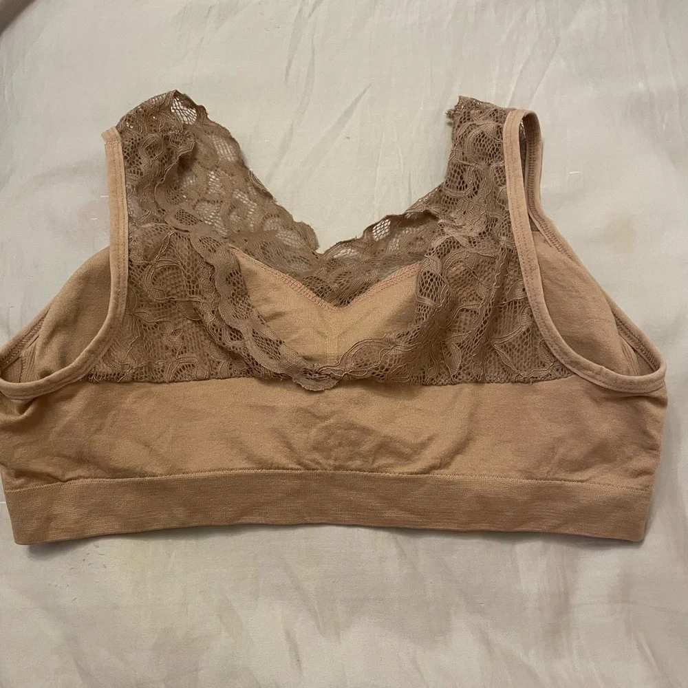 NWOT- set of 2 - bralettes - Picture 4 of 5